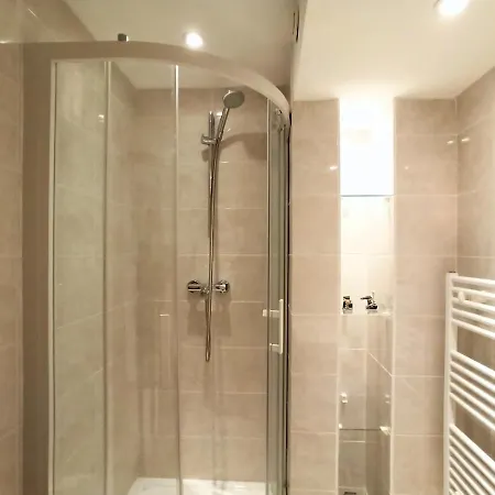 Viva Riviera 2 Bedrooms 2 Bathrooms Rue Florian Daire